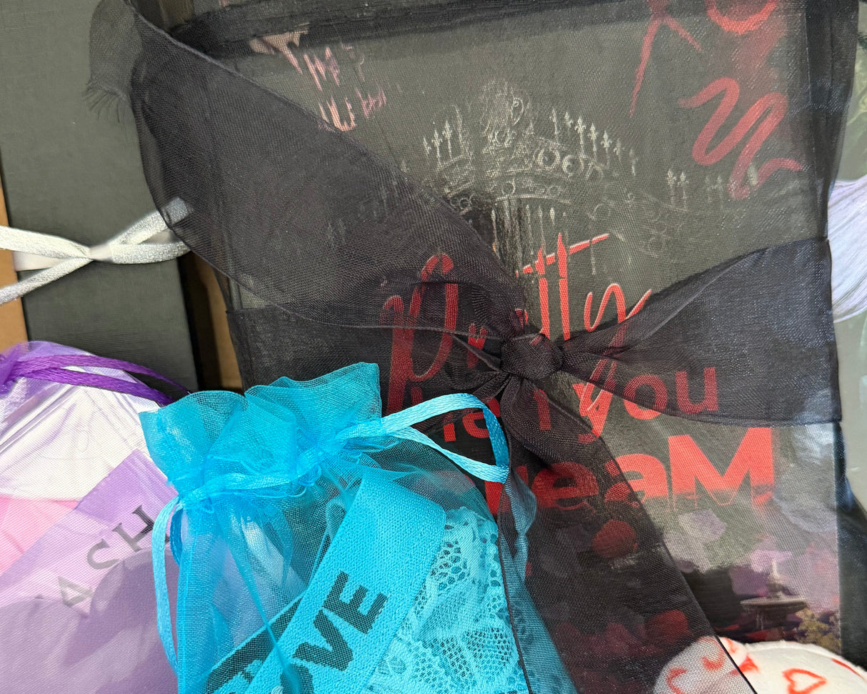 Gift Wrapping Service add-on (free for Members!)