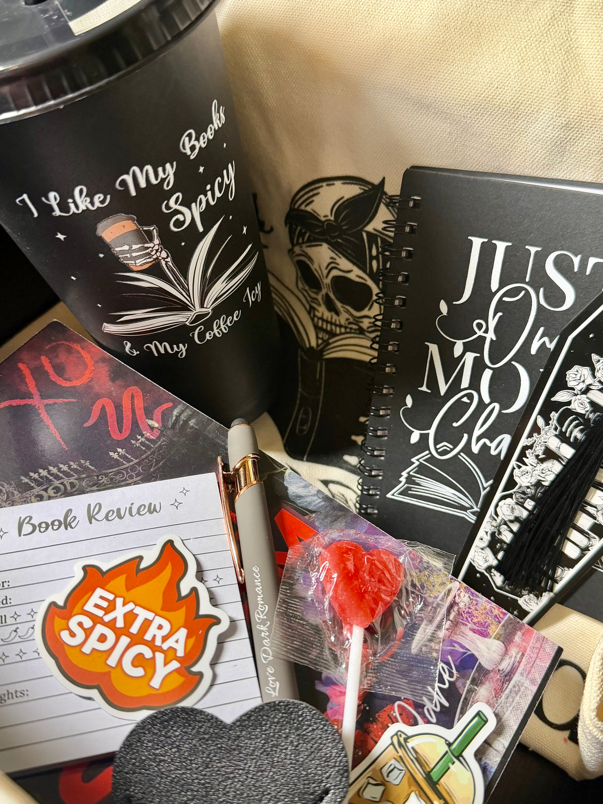 BOOK CLUB / BOOK PARTY: Dark Romance Kits